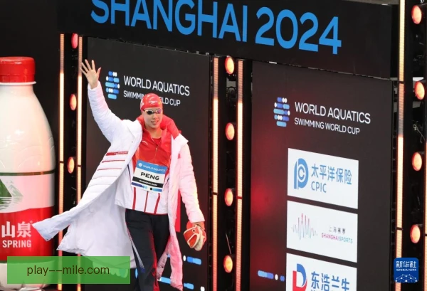 200米仰泳电子计时,触壁误差决定最终名次归属 200米仰泳电子计时,触壁误差决定最终名次归属